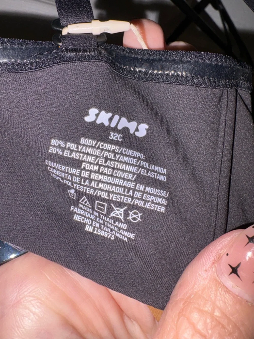 SKIMS Black Convertible Strapless Bra - Picture 3 of 3